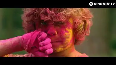 скачать клип R3hab and Trevor Guthrie - SoundWave