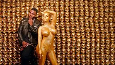 Скачать клип