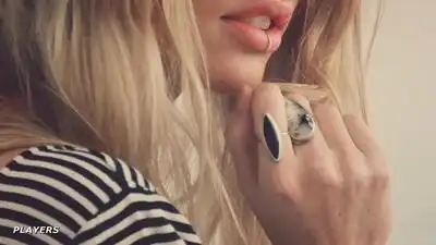 Скачать клип