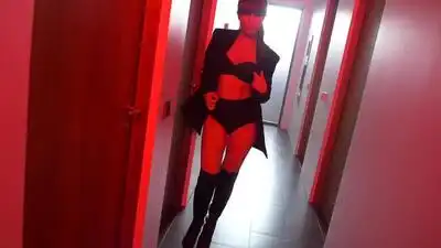 скачать клип Юлия Беретта - Дикая