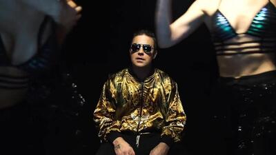скачать клип Robbie Williams - Andy Warhol
