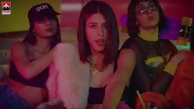 Скачать клип