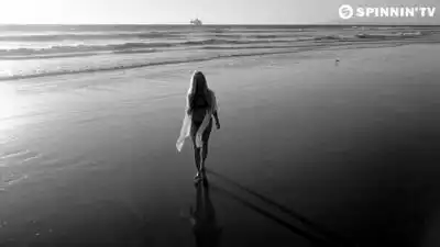 скачать клип BLR - La Luna