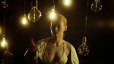 скачать клип Звонкий И Рем Дигга - Из Окон