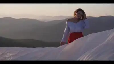 скачать клип Лера Массква и Павел Чехов - Берегами