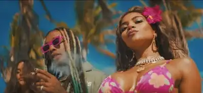 Скачать клип