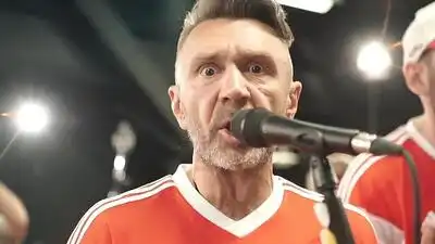 скачать клип Семён Слепаков и Ленинград - Чемпионы