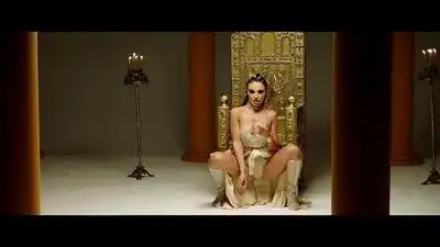 скачать клип KINGS and Emmanouela - Chocolata