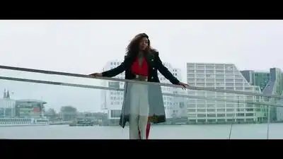 скачать клип Ntiya ft. Latifah - ISMO