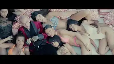 скачать клип DVBBS and Blackbear - IDWK