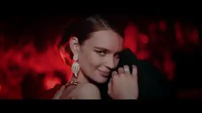 Скачать клип