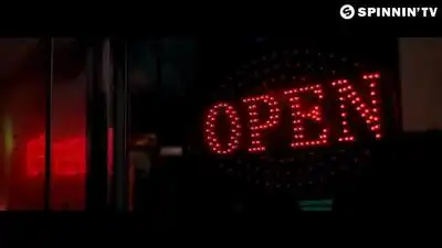 Скачать клип