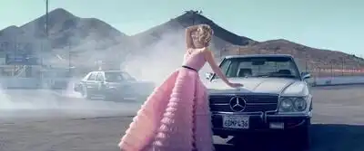 скачать клип Martin Jensen, Olivia Holt - 16 Steps