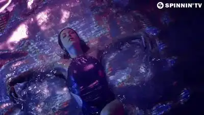 скачать клип Vintage Culture and Adam K - Pour Over