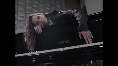 скачать клип THE HARDKISS - Free Me