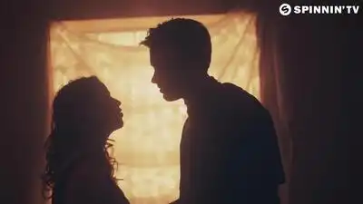 Скачать клип