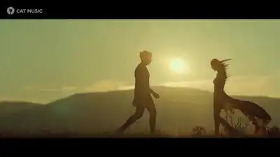 Скачать клип