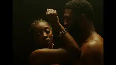 Скачать клип