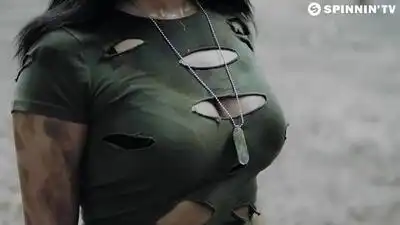 скачать клип Sidney Samson and G Wise - Soldier