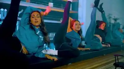 Скачать клип