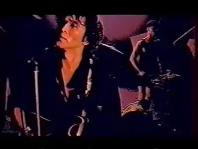 скачать клип Виктор Цой - Звезда по имени солнце