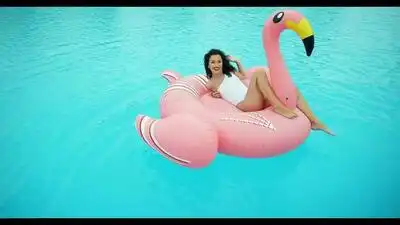 скачать клип Bubble Gum - Kiss-Kiss