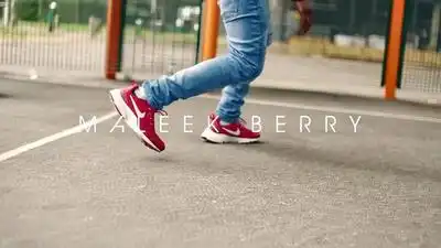 Скачать клип