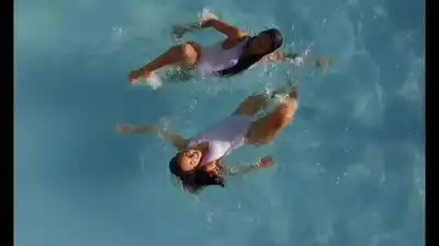 Скачать клип