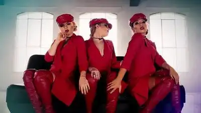 Скачать клип