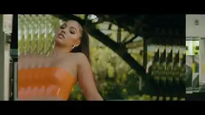 скачать клип Mabel - One Shot