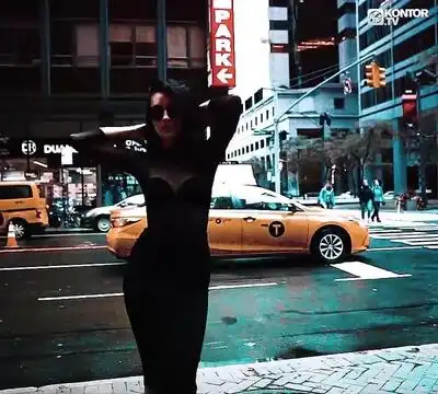 Скачать клип