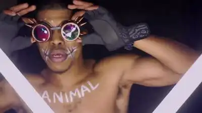 скачать клип Charlotte Devaney Ft. Lil Debbie and Knytro - Animal