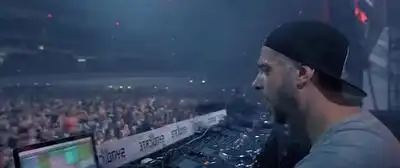 Скачать клип