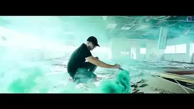 Скачать клип