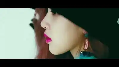 Скачать клип