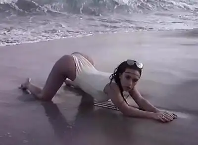 скачать клип MOLLY - Потому, что любовь