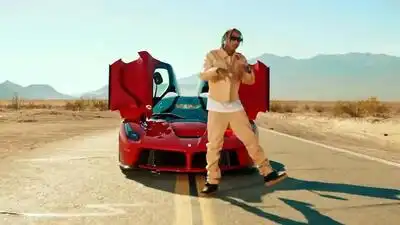 скачать клип Eminem - Ric Flair Drip