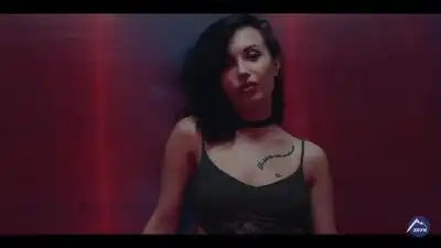 Скачать клип