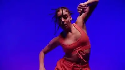 скачать клип Khalid - Talk