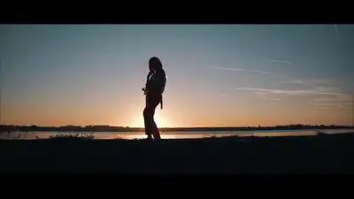 Скачать клип