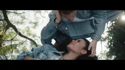 скачать клип Bazzi - Paradise