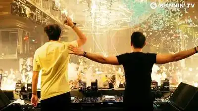 Скачать клип