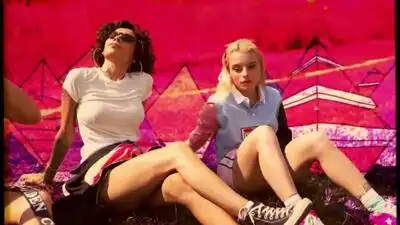 скачать клип Тати - Мыльные пузыри