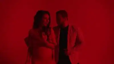 скачать клип DGAR и Рада Рай - Подари любовь