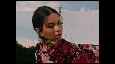 скачать клип INNA - Fuego