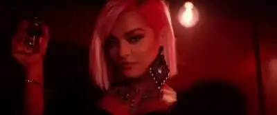 скачать клип The Chainsmokers, Bebe Rexha - Call You Mine