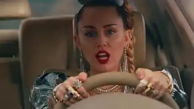 Скачать клип