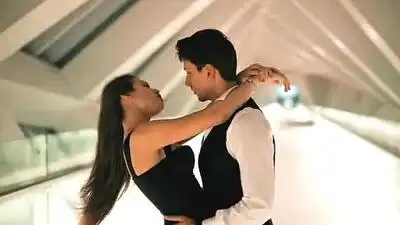 скачать клип ЮрКисс and Люся Чеботина - Будь смелей