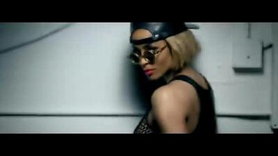 скачать клип Ciara ft. Nicki Minaj - I am Out
