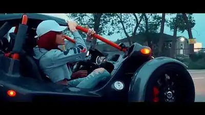 скачать клип Haley Smalls - Dopamine